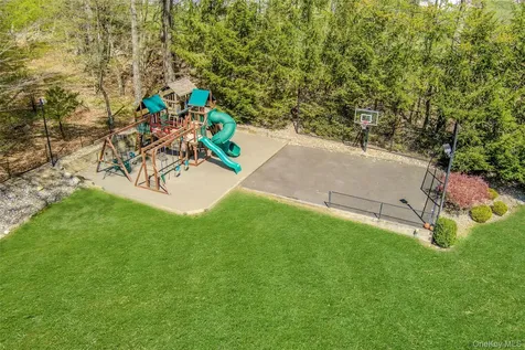12 Rollingwood Drive New City NY 10956