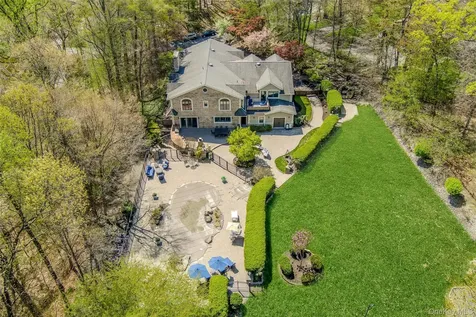 12 Rollingwood Drive New City NY 10956