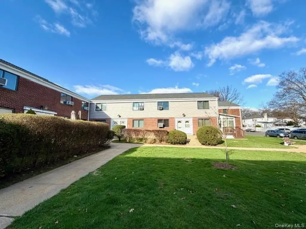 217-06 67th Avenue Bayside NY 11364