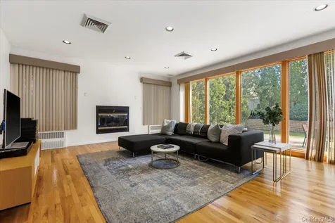 174 Lawrence Avenue Eastchester NY 10709