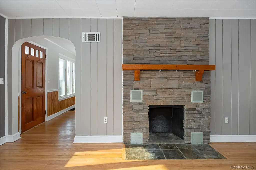 13 Robert Road Poughkeepsie NY 12603