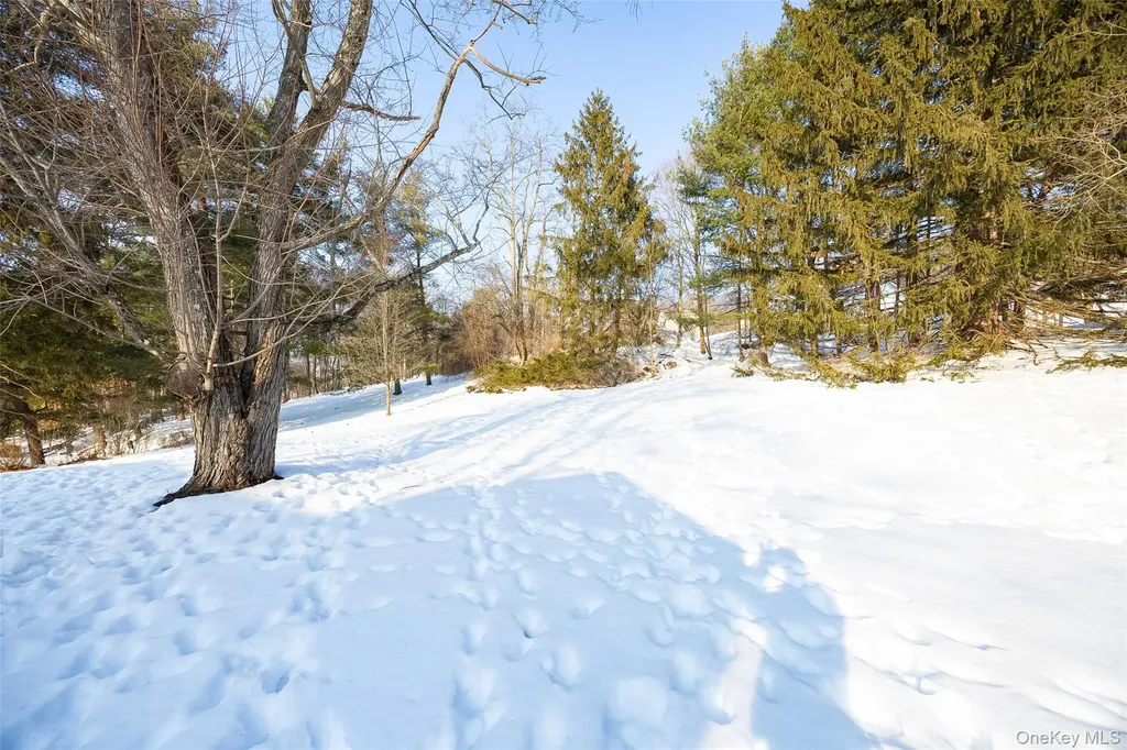 13 Robert Road Poughkeepsie NY 12603