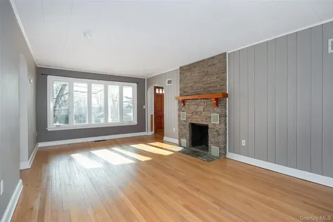 13 Robert Road Poughkeepsie NY 12603