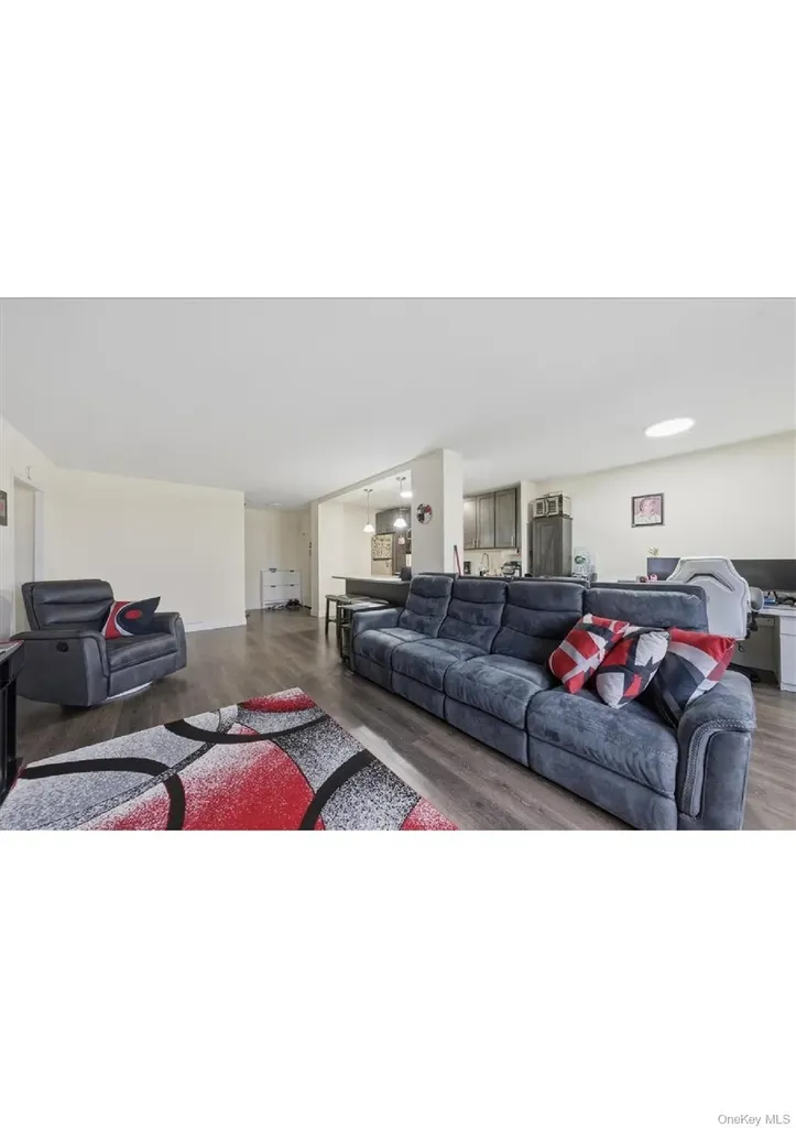 825 Morrison Avenue Bronx NY 10473