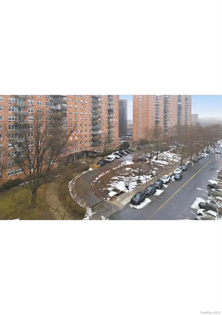 825 Morrison Avenue Bronx NY 10473