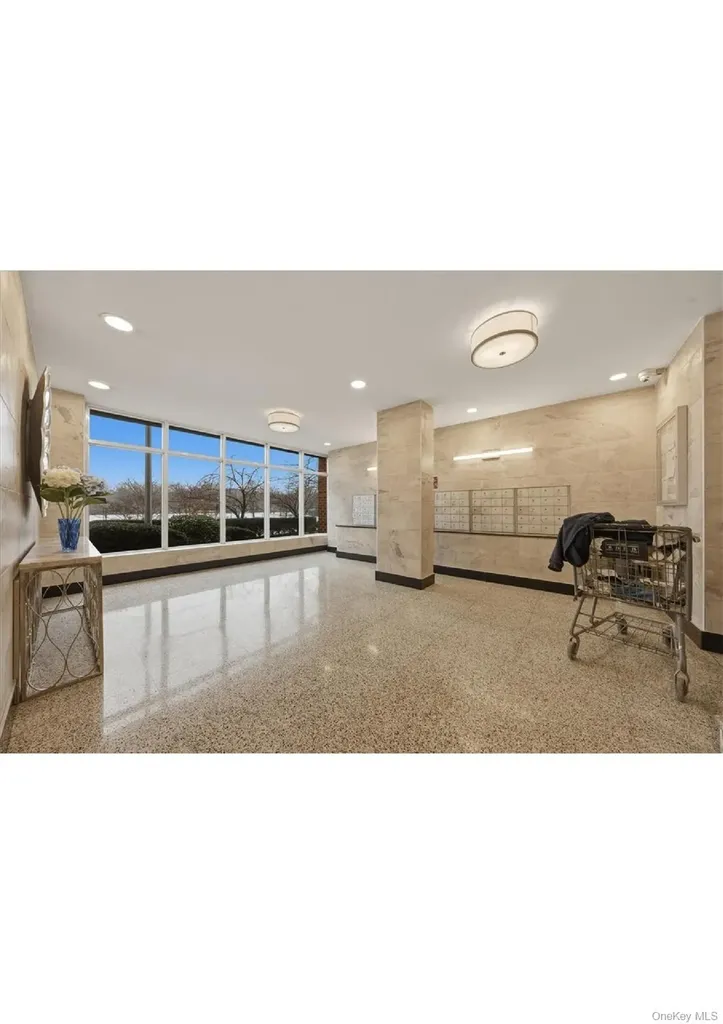 825 Morrison Avenue Bronx NY 10473