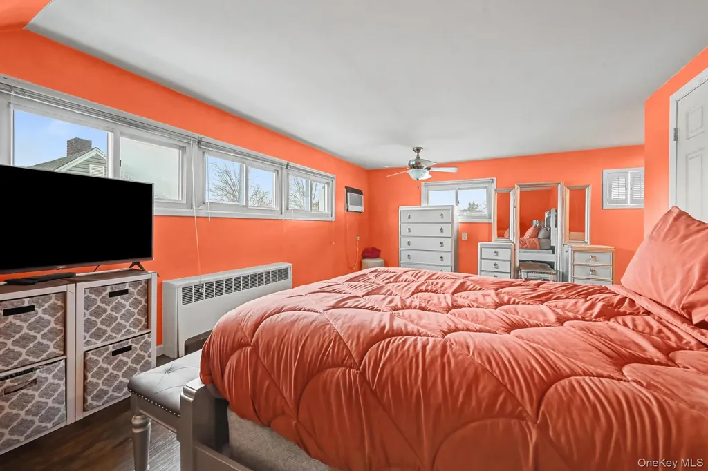 16 Starlight Lane Levittown NY 11756