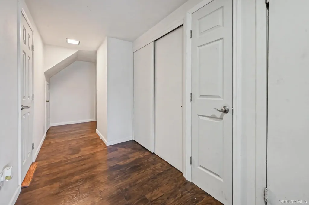 16 Starlight Lane Levittown NY 11756