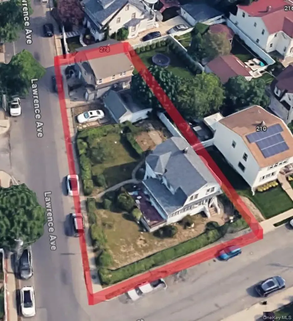 274 Lawrence Avenue Lawrence NY 11559