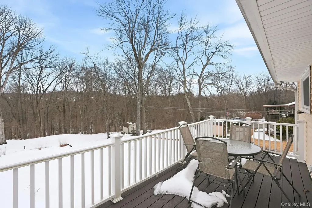 12 Lakeview Road Carmel NY 10512