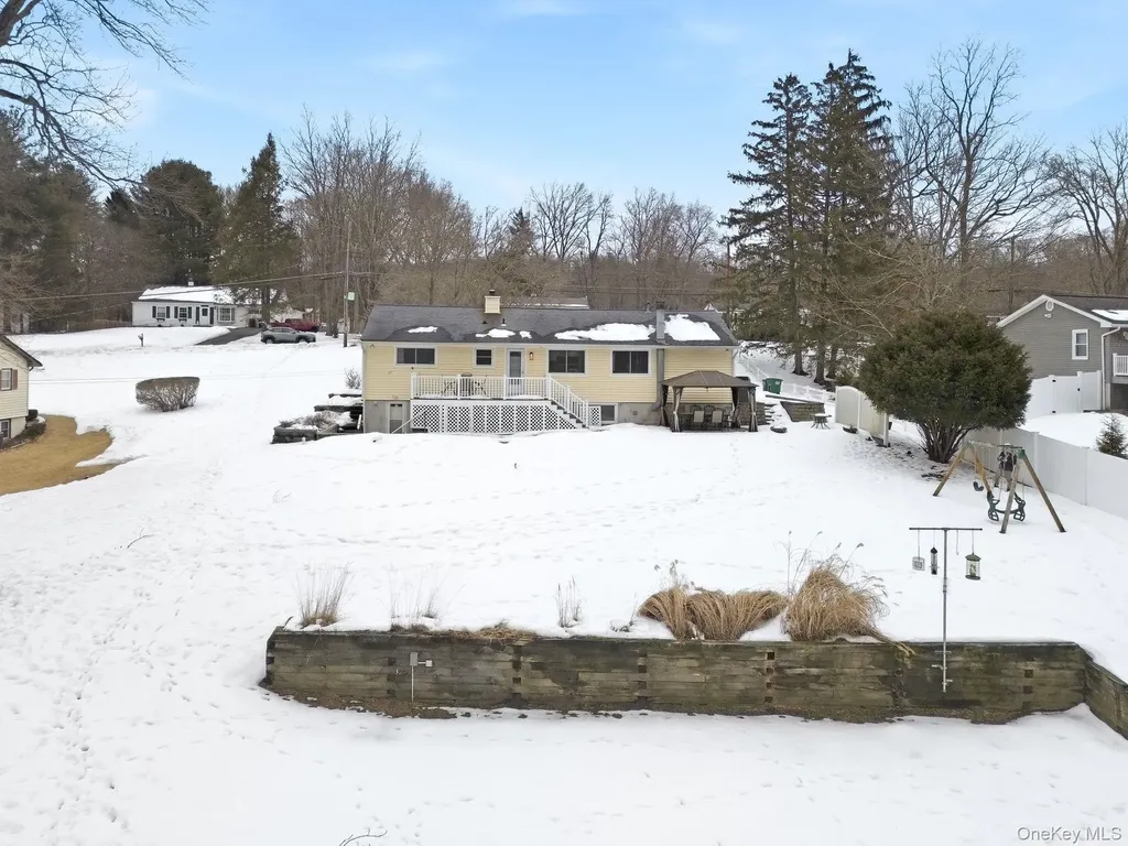 12 Lakeview Road Carmel NY 10512