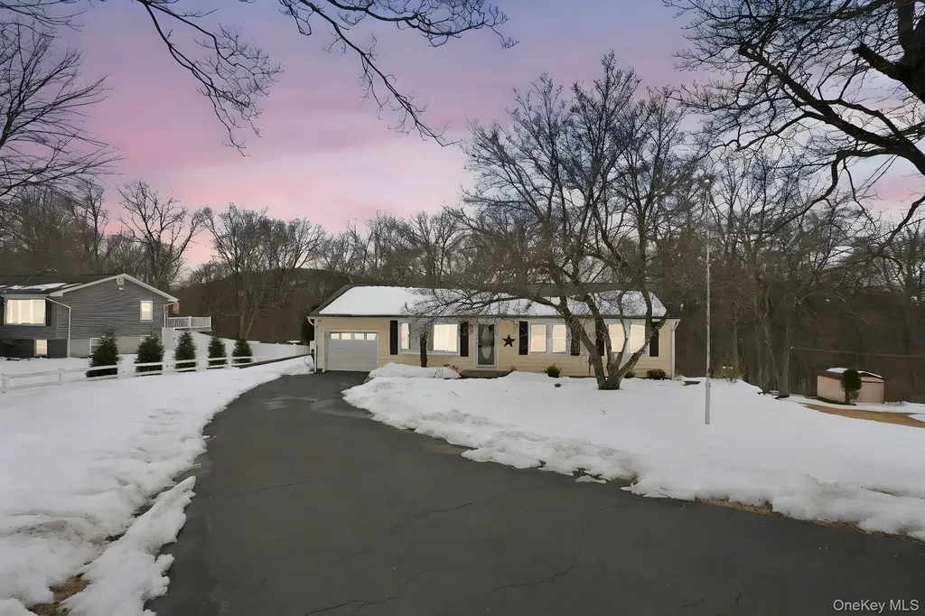 12 Lakeview Road Carmel NY 10512