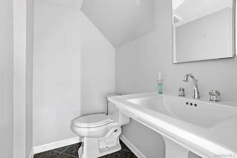 12 Lakeview Road Carmel NY 10512