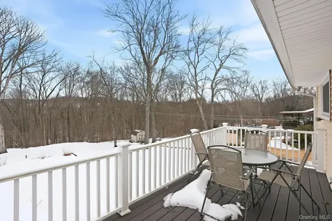 12 Lakeview Road Carmel NY 10512