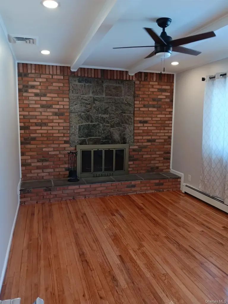 150 Albany Avenue West Babylon NY 11704