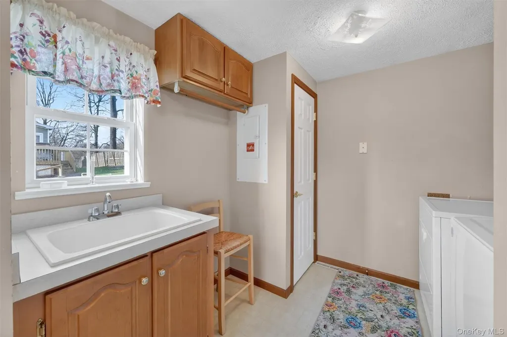 31 Thamsen Drive Stony Point NY 10980