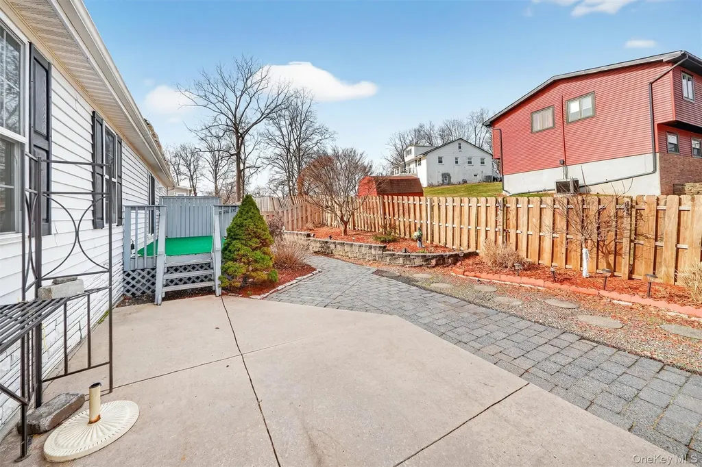 31 Thamsen Drive Stony Point NY 10980