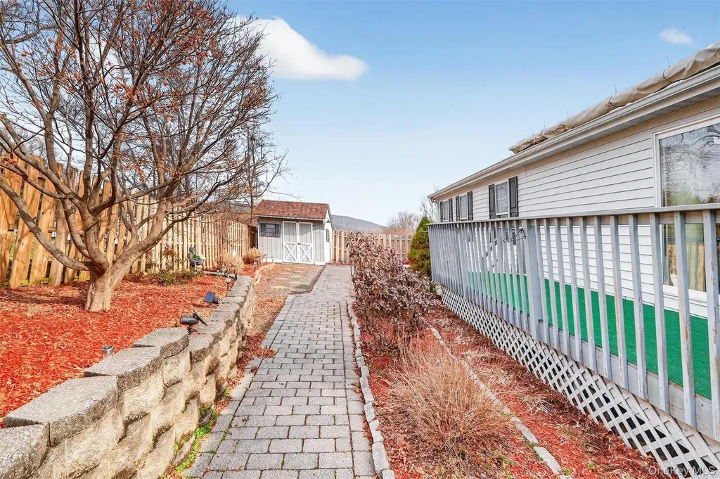 31 Thamsen Drive Stony Point NY 10980