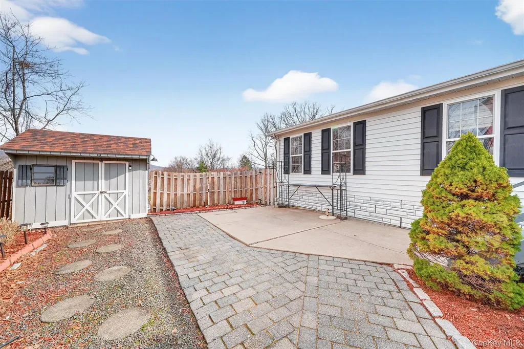 31 Thamsen Drive Stony Point NY 10980