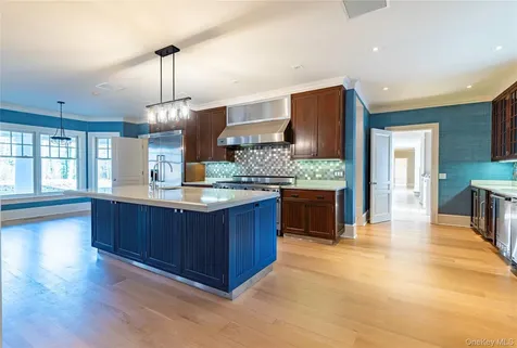 12 Cowdray Park Drive Armonk NY 10504