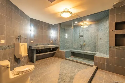 12 Cowdray Park Drive Armonk NY 10504