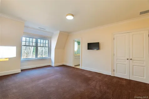 12 Cowdray Park Drive Armonk NY 10504