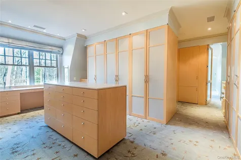 12 Cowdray Park Drive Armonk NY 10504