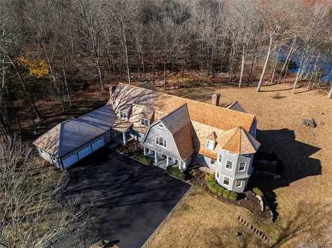 12 Cowdray Park Drive Armonk NY 10504