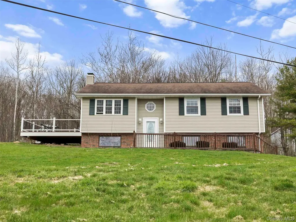 491 Floyd Ackert Road Esopus NY 12493