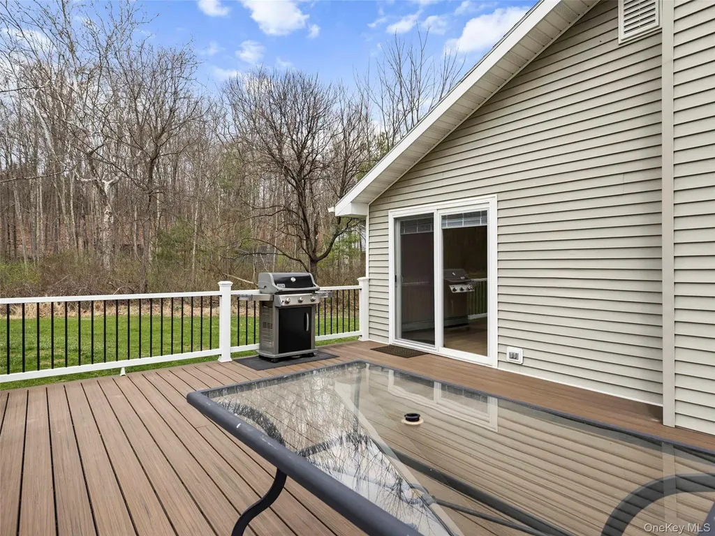 491 Floyd Ackert Road Esopus NY 12493