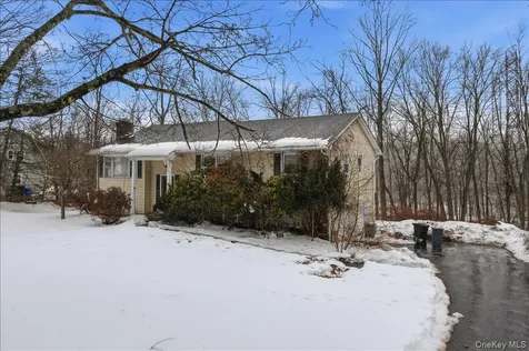 2327 Vista Court Yorktown Heights NY 10598