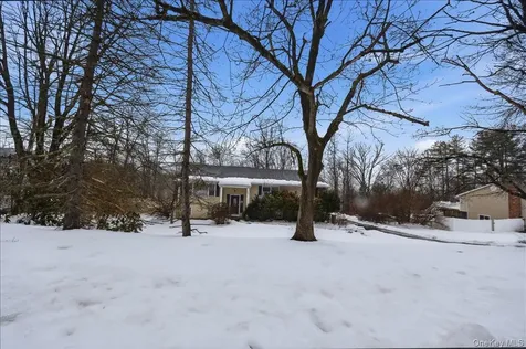 2327 Vista Court Yorktown Heights NY 10598