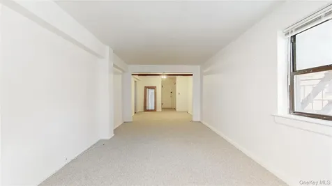 61 White Oak Street New Rochelle NY 10801