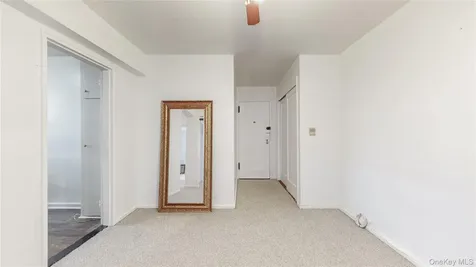 61 White Oak Street New Rochelle NY 10801