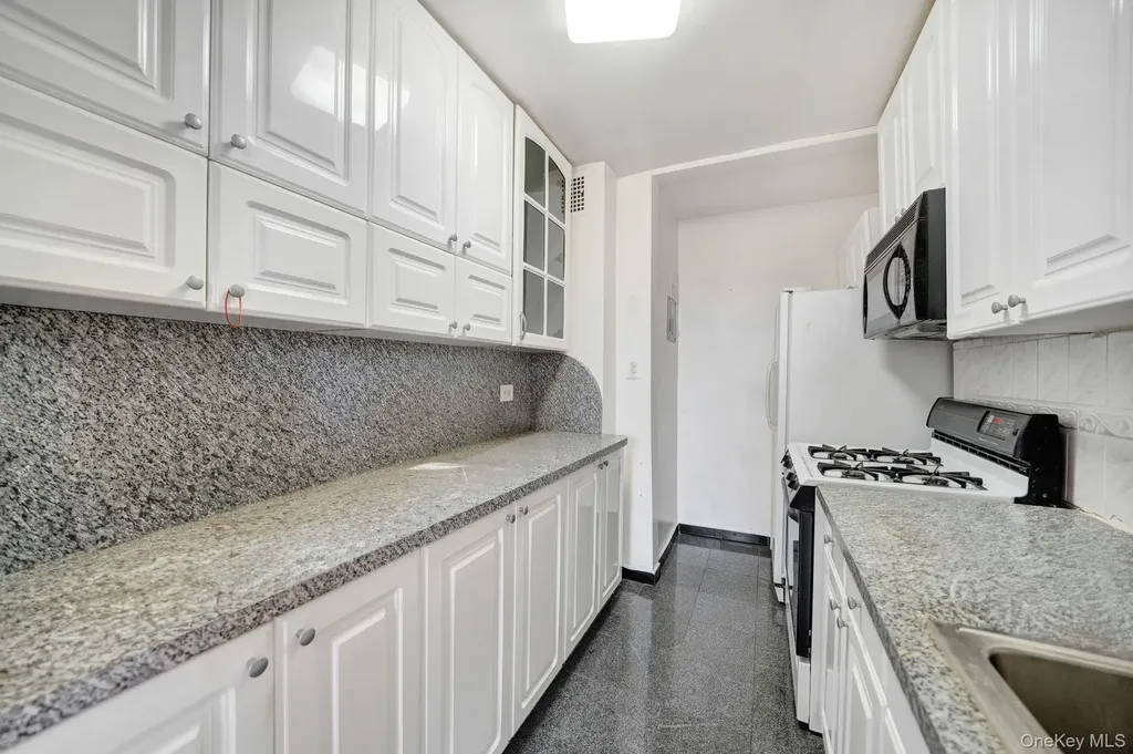735 Avenue W Brooklyn NY 11223