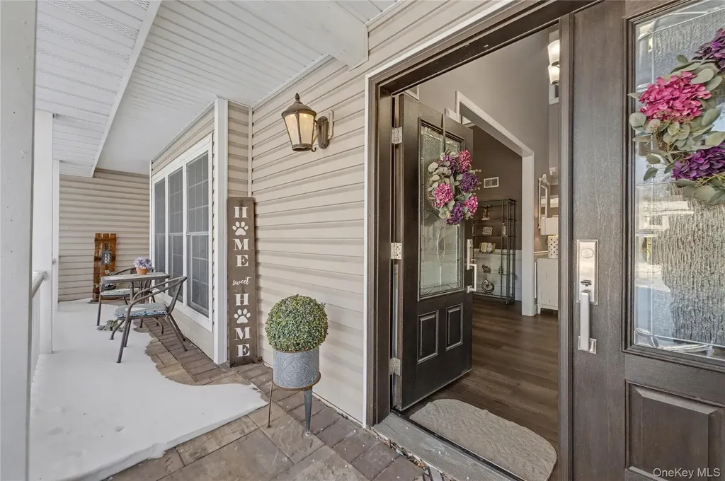 8 Paddock Drive Fort Salonga NY 11768
