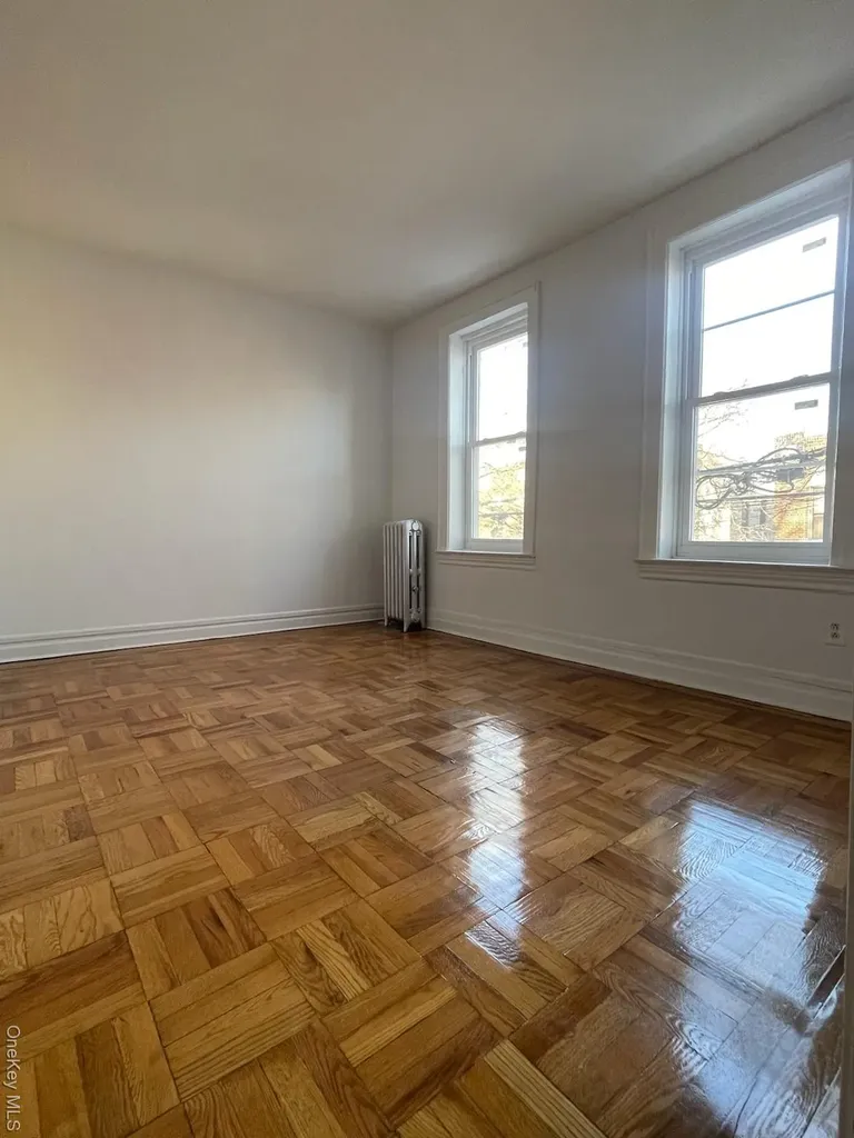 660 Hemlock Street Brooklyn NY 11208