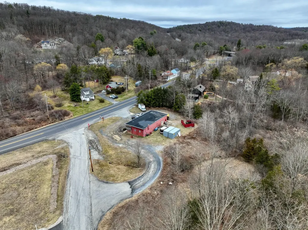 2316 Route 44 Pleasant Valley NY 12569