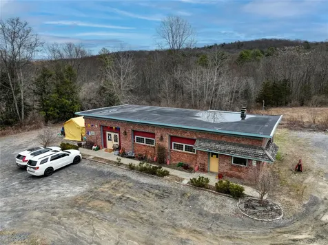 2316 Route 44 Pleasant Valley NY 12569