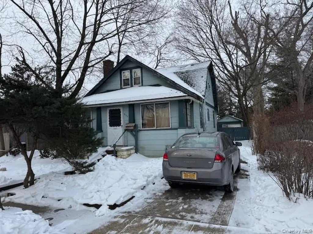 2122 Walnut Street North Baldwin NY 11510