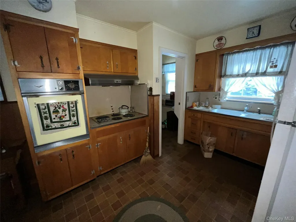 300 Hewlett Avenue East Patchogue NY 11772