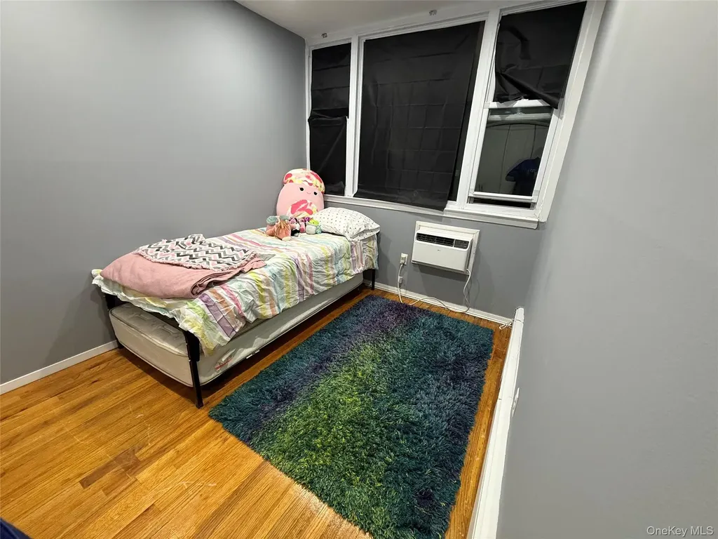 920 Broadway Woodmere NY 11598