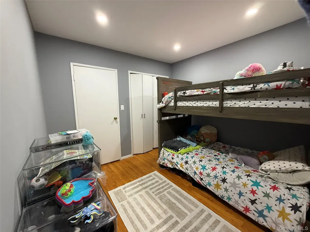 920 Broadway Woodmere NY 11598