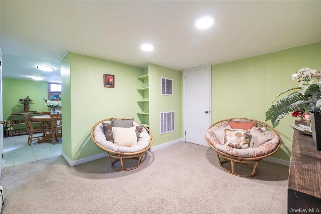 102 Franklin Avenue Malverne NY 11565