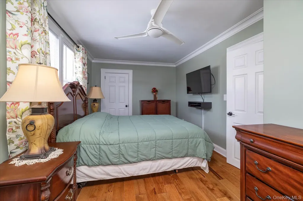 102 Franklin Avenue Malverne NY 11565