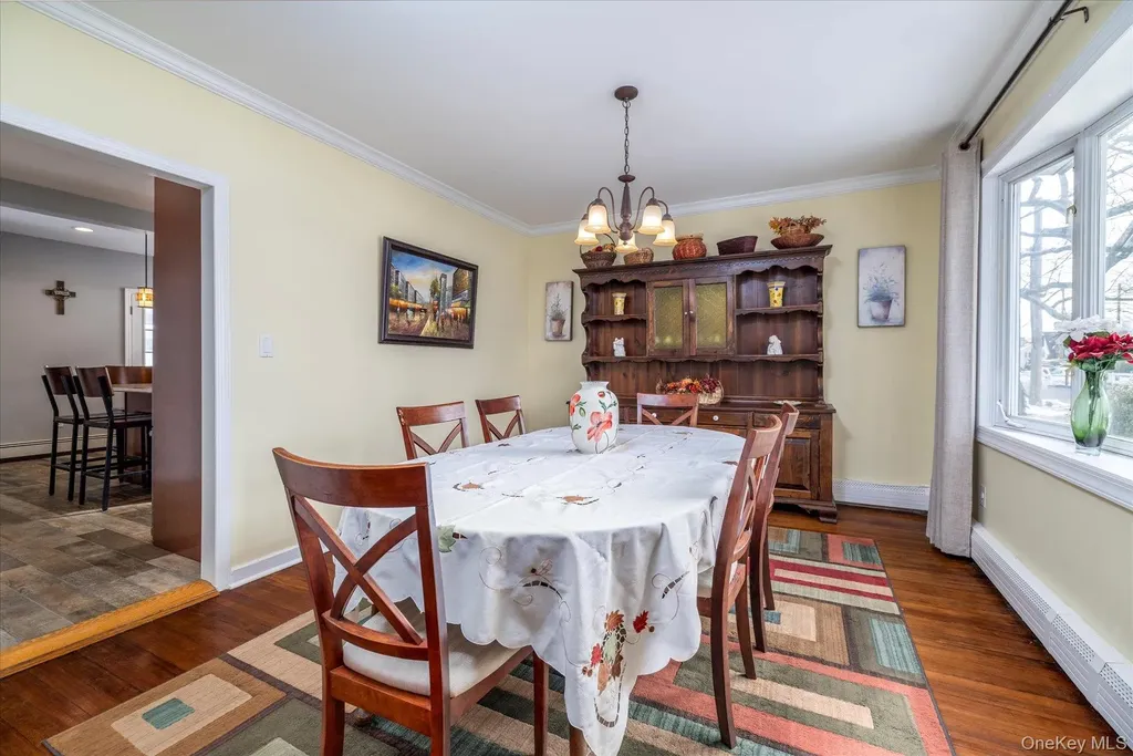 102 Franklin Avenue Malverne NY 11565