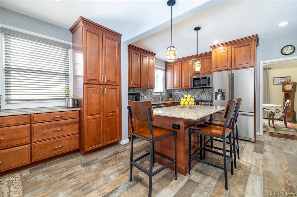 102 Franklin Avenue Malverne NY 11565