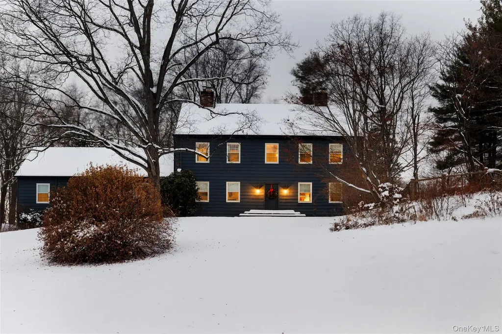 286 Blue Hill Road Hudson NY 12534