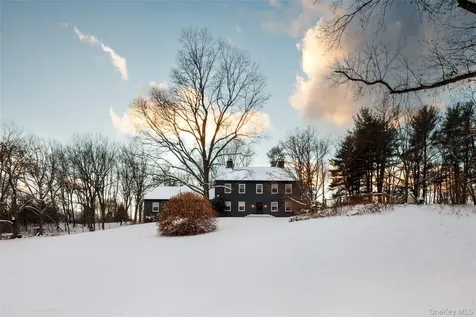 286 Blue Hill Road Hudson NY 12534