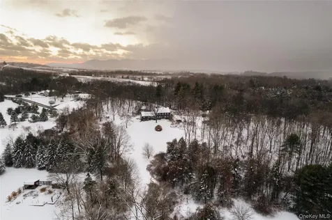 286 Blue Hill Road Hudson NY 12534